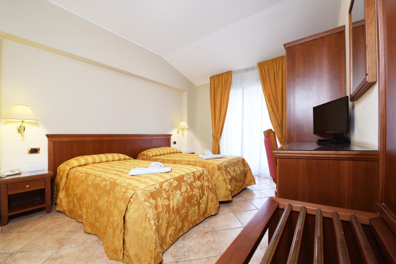 Hotel Ristorante Rossemi San Giovanni Rotondo Eksteriør billede